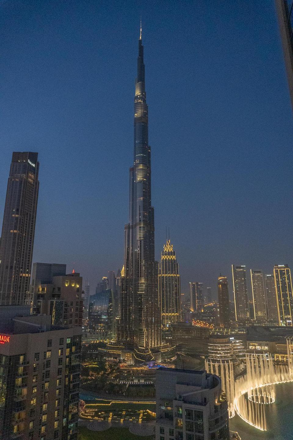 Downtown Oasis, Burj Khalifa Views, Luxury Amenities Lejlighed Dubai Eksteriør billede